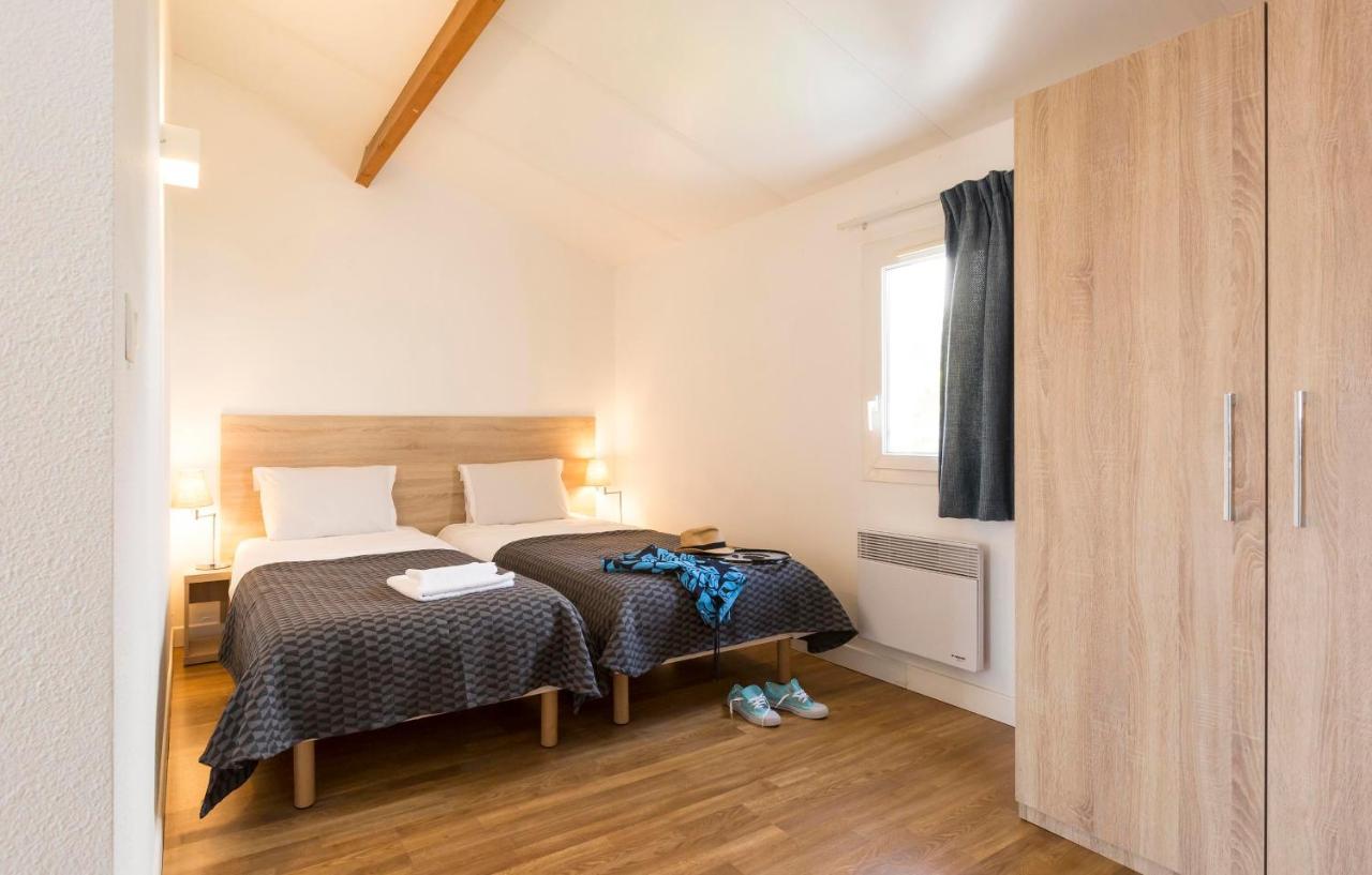 Residence Odalys Le Village Des Amareyeurs Le Château-dʼOléron エクステリア 写真