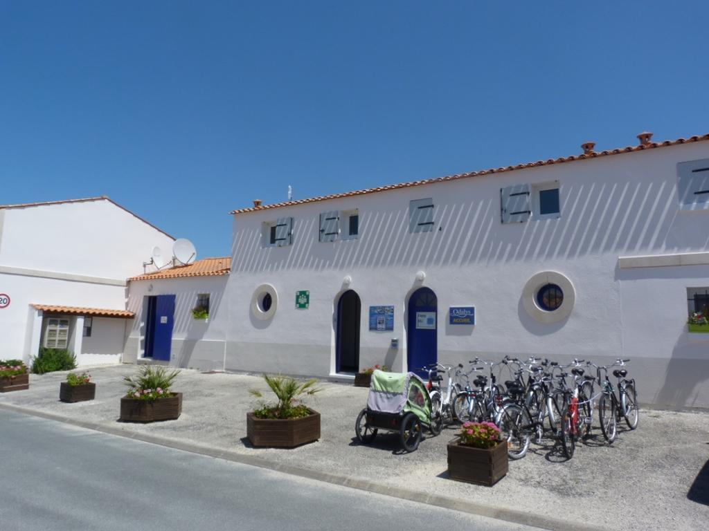 Residence Odalys Le Village Des Amareyeurs Le Château-dʼOléron エクステリア 写真