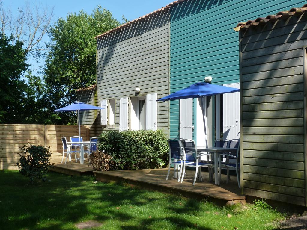 Residence Odalys Le Village Des Amareyeurs Le Château-dʼOléron エクステリア 写真