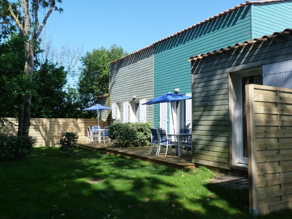 Residence Odalys Le Village Des Amareyeurs Le Château-dʼOléron エクステリア 写真
